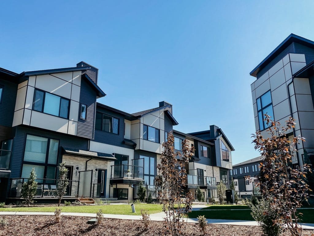 Cantiro Townhomes in ONE at Keswick